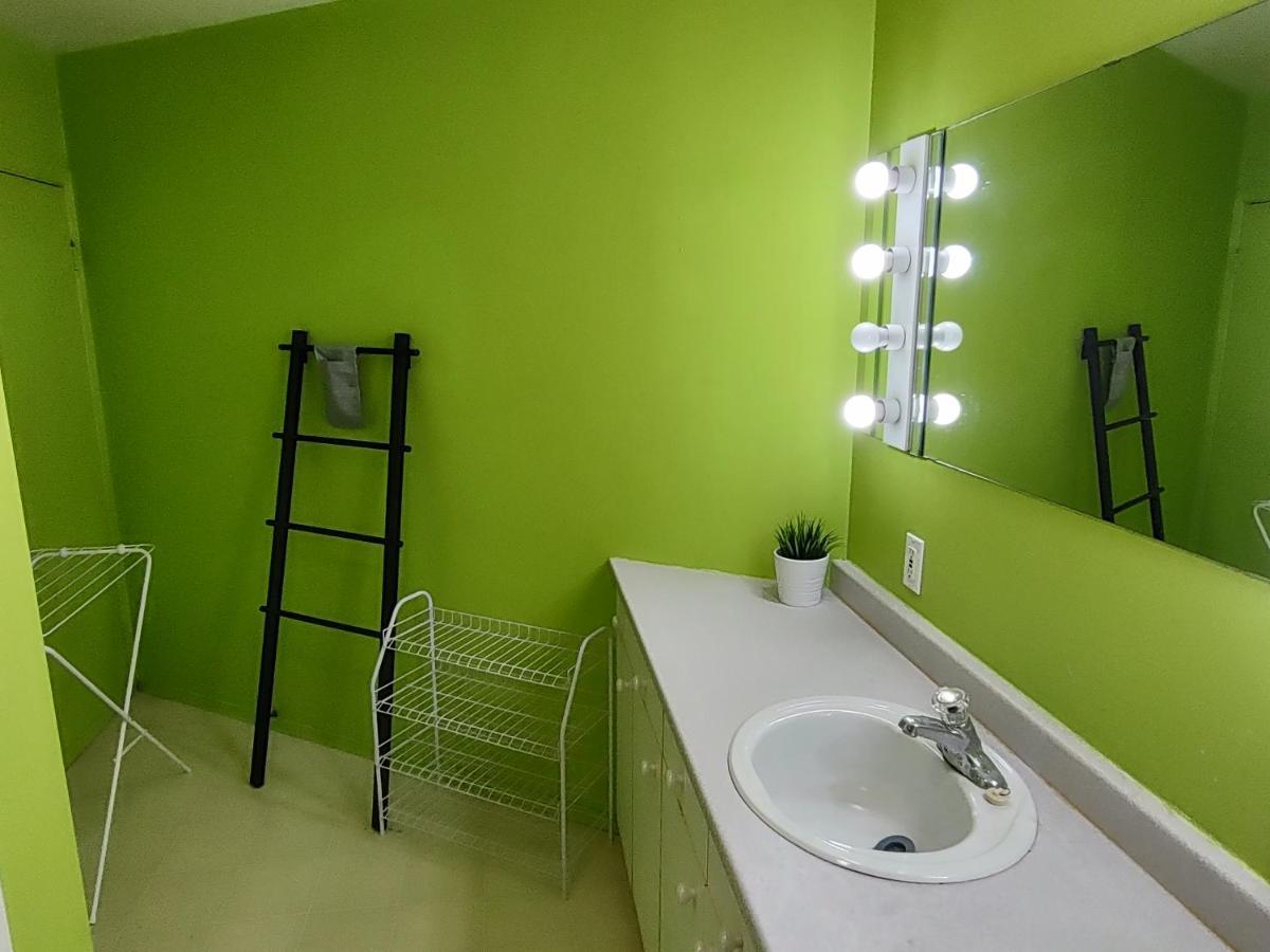 Welcome To Airbnb Saint-Jean-sur-Richelieu Zewnętrze zdjęcie